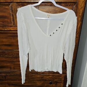 POL Womens Sz Medium White Vneck Top.
